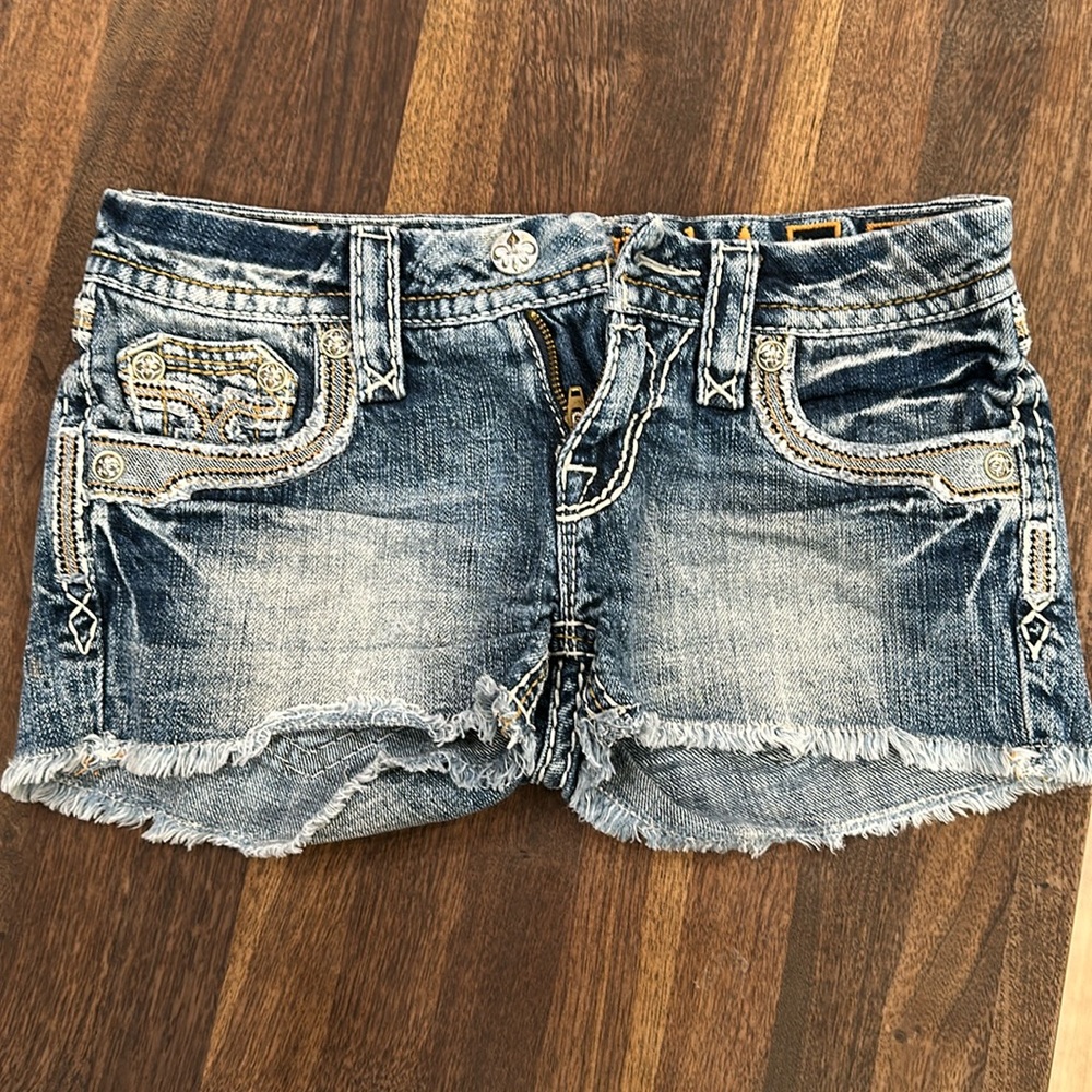 Women’s Rock Revival denim shorts, size 25